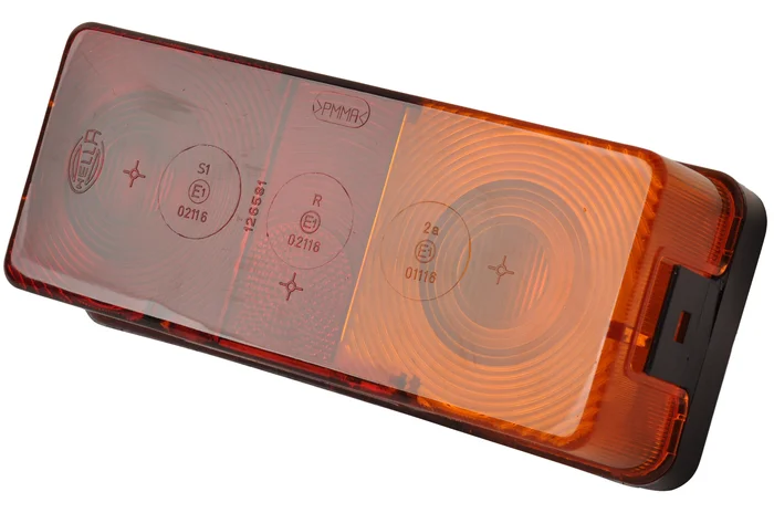 3-Kammer Rückleuchte rechts 75x170x62mm