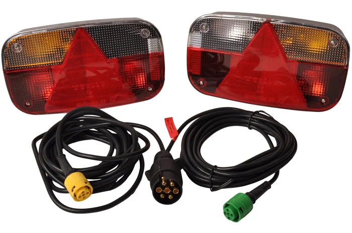 7-poliges Aspöck Multipoint 3 Rückleuchten Set mit 5 Meter Hauptkabel