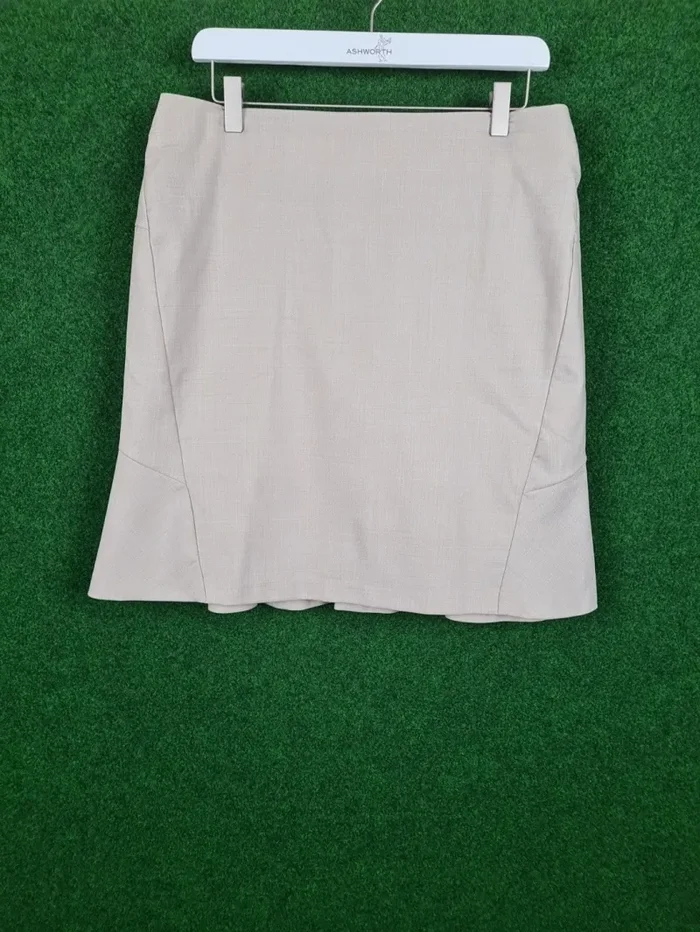 ADIDAS adiPURE Skort / Golfrock mit extra Shorts – Damen (Beige, M)