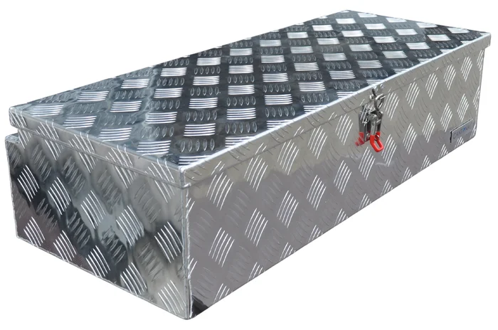 Aluminium Deichselbox aus Riffelblech 900x380x230 mm