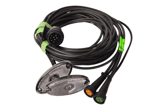 Aspöck Anhängerkabel – 6,4 Meter lang – 13-polig – mit 5-poligen Steckern – inklusive vormontierter Begrenzungsleuchten