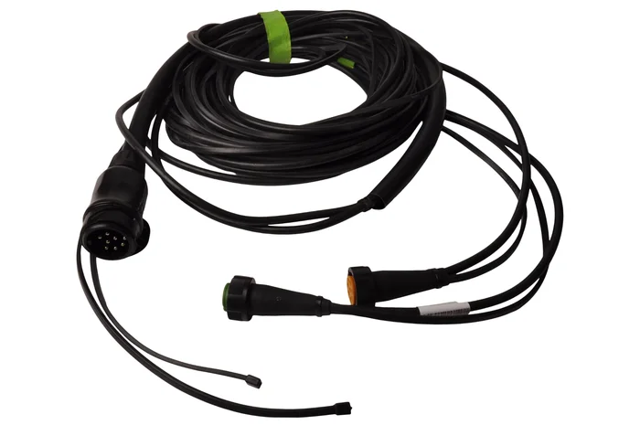 Aspöck Kabelsatz – 6,7 Meter lang – 13-polig – Anhängerkabel mit 2 x 8-poligem Stecker – inklusive Abzweigungen