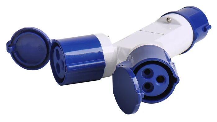 CEE-Stecker / 2-fach Verteiler