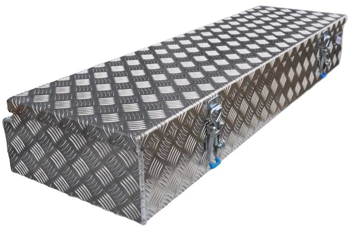 DE HAAN BOX HE – 1200x380x190 mm – wasser- und staubdichter Deichselbox aus Aluminium-Riffelblech – ausgestattet mit Spannschlössern