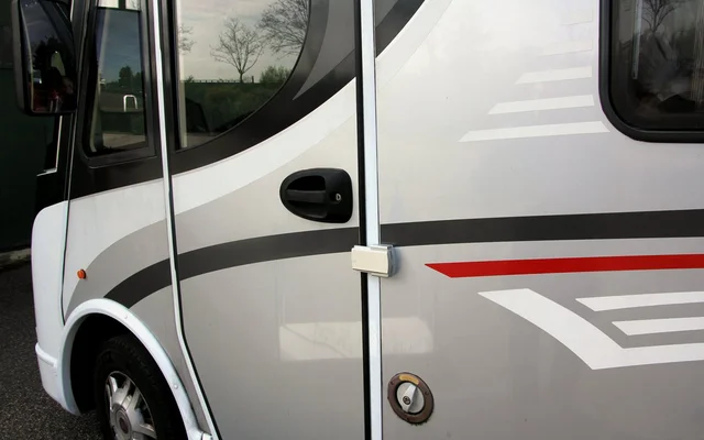 IMC-Créations Fahrertürschloss – innen verriegelbar