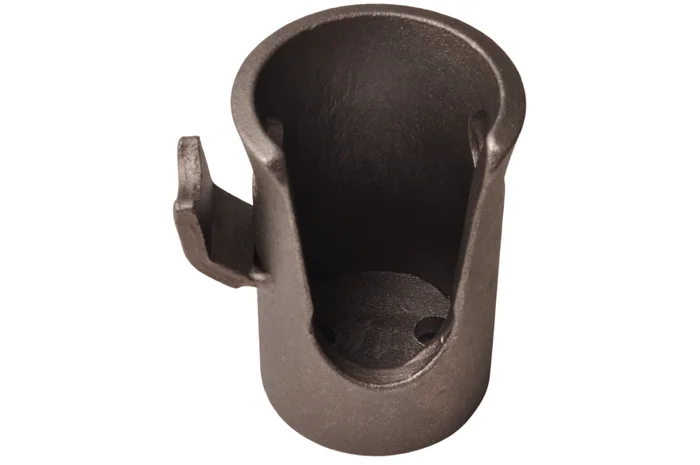 Kipperbuchse mit Lippe – rechts ist mit Lippe rechts offen nach unten gerichtet