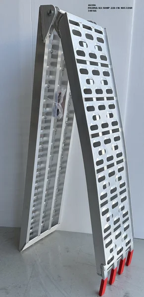 Klappbare Rampe für die Heckgarage