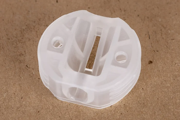 Kunststoff-Möbelverbinder – Ø 22,8 mm – Transparent