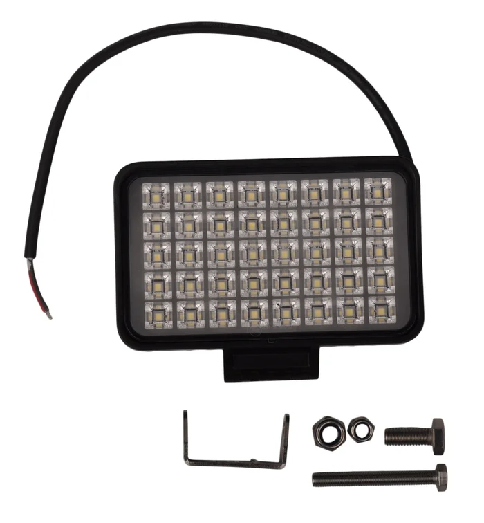 LED Arbeitsscheinwerfer 9-32V – inklusive Montagebügel – 3400 Lumen