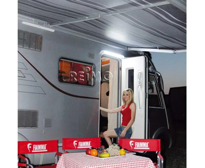 LED Außenleuchte 12V über Eingangstür