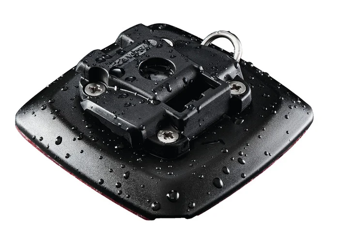 ROKK – selbstklebende Basis für Haltesystem