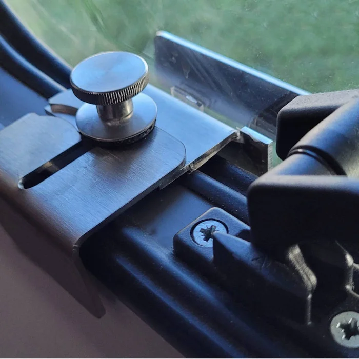 secure camper Fensterschutz Polyvision Aero Rahmen, Größe L