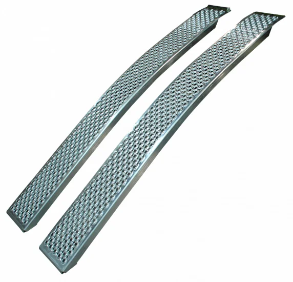 Set gebogene Auffahrrampe – Aluminium – 400 kg (150×20 cm)