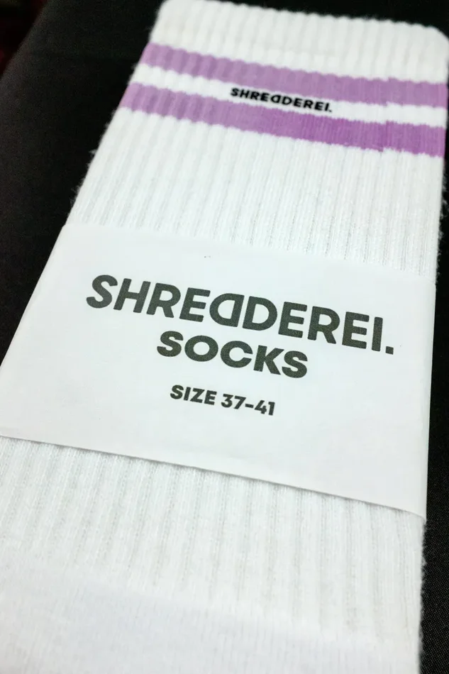 SHREDDEREI SOCKS | lila – Bild 2