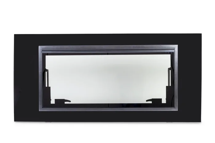 SICHERHEITSGLAS-AUSSTELLFENSTER FÜR CAMPINGBUSSE UND MAXIVANS