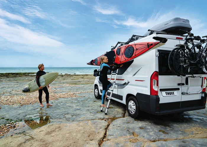 Thule Kajakhalter Hullavator Pro mit Liftunterstützung