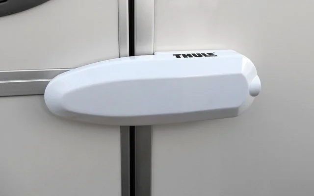 Thule Universal Lock