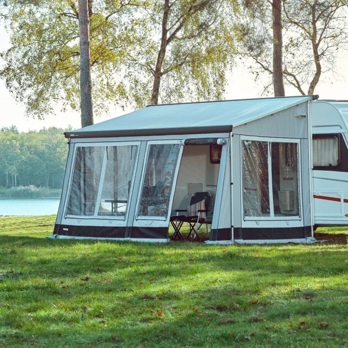 Thule Veduta für Omnistor 6200/6300, Anbauhöhe 2,45 – 2,59 m, Länge 4,50 m