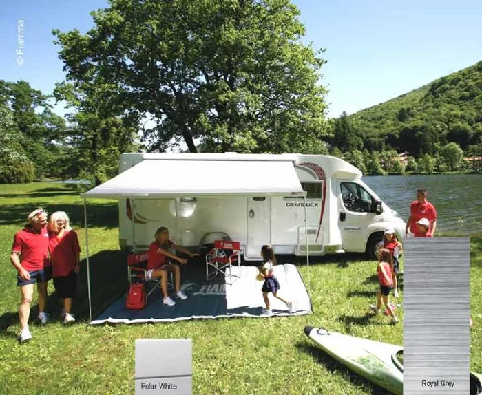 Wandmarkise F45S 450 – Gehäuse: Polar White – Tuch: Royal Grey