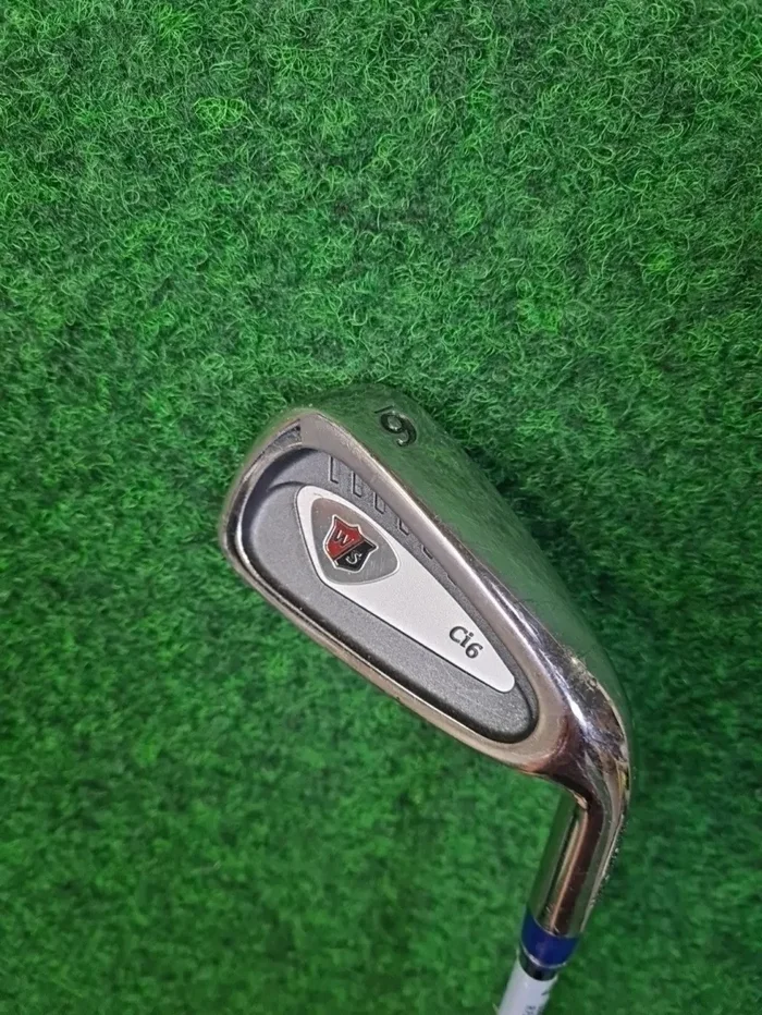 WILSON Ci6 6-Eisen – Herren (Stahl, 38 Zoll, Rechts, Regular)