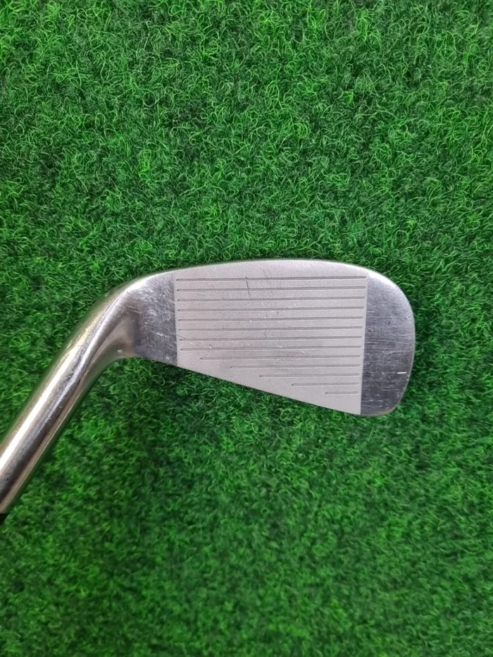 WILSON Patty Berg Cup Defender 3-Eisen – Damen (Stahl, 38 Zoll, Rechts, Light) – Bild 2