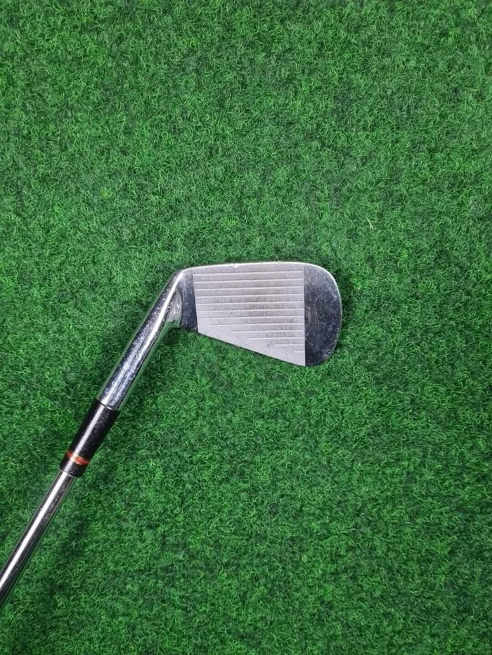 WILSON Staff Tour Blade FG-55 5-Eisen – Herren (Stahl, 37,5 Zoll,Rechts,Regular) Stilladen – Bild 2