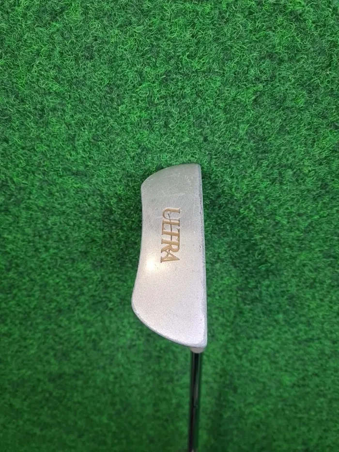 WILSON Ultra Putter – Herren (Stahl, 34,75 Zoll, Rechts) Im Angebot Bestseller