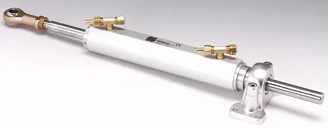 Zylinder für Innenbordmotor. Maximaler Druck 111 kg